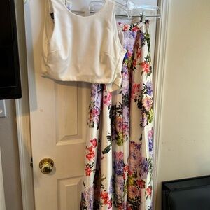 Floral Maxi Skirt and White Crop Top Set Perfect for Prom